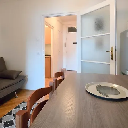 Retro-metro Budapest